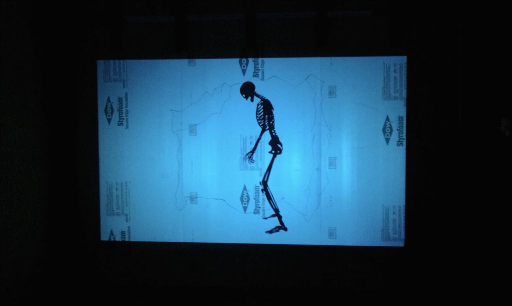 Atmosphere Effects Rear projection screen, broken down wall facade